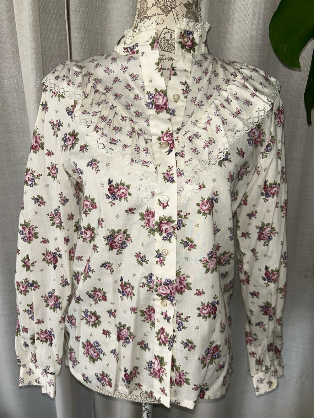 VTG Lucky Winner Women's Sz 10 Pearl Snap Floral Western Shirt USA Rodeo Chic